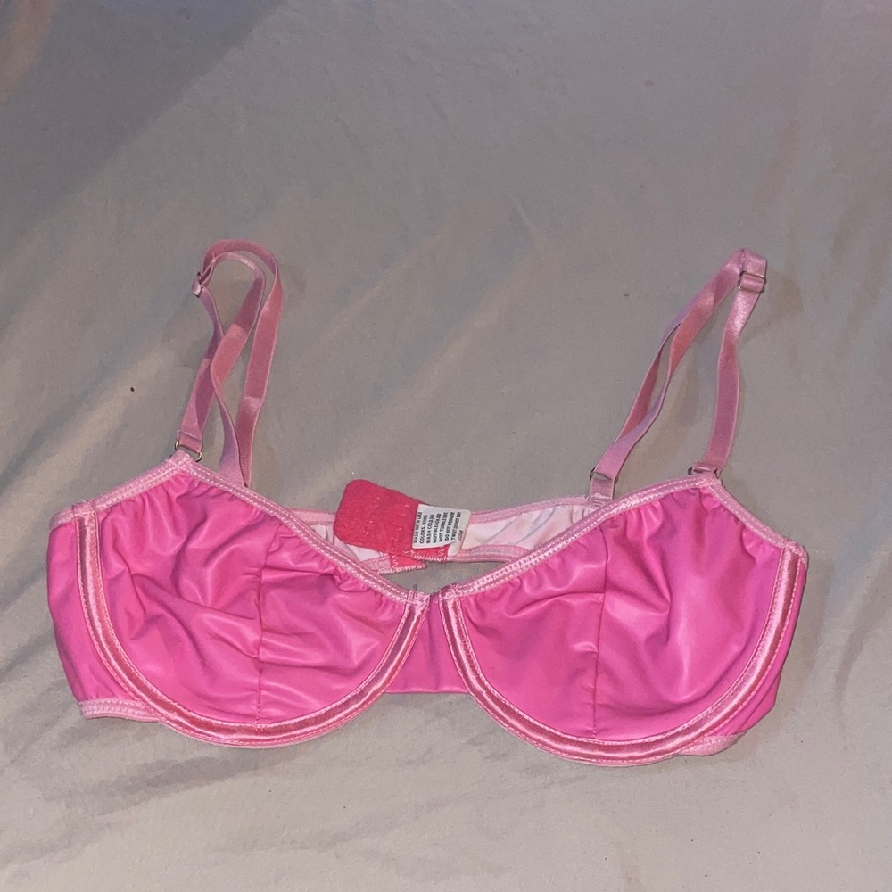 Light Pink Fake Leather Underwire Bra with Adjustable Straps